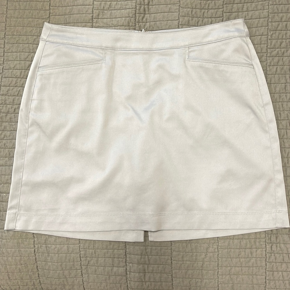 PGA Tour light gray golf skort-size 8